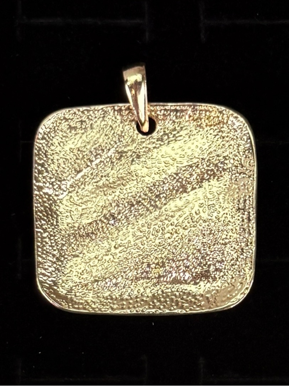 Bintage goldtone animal print pendant + Free 16β Cord Necklce - Picture 6 of 6